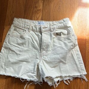 Beige shorts
